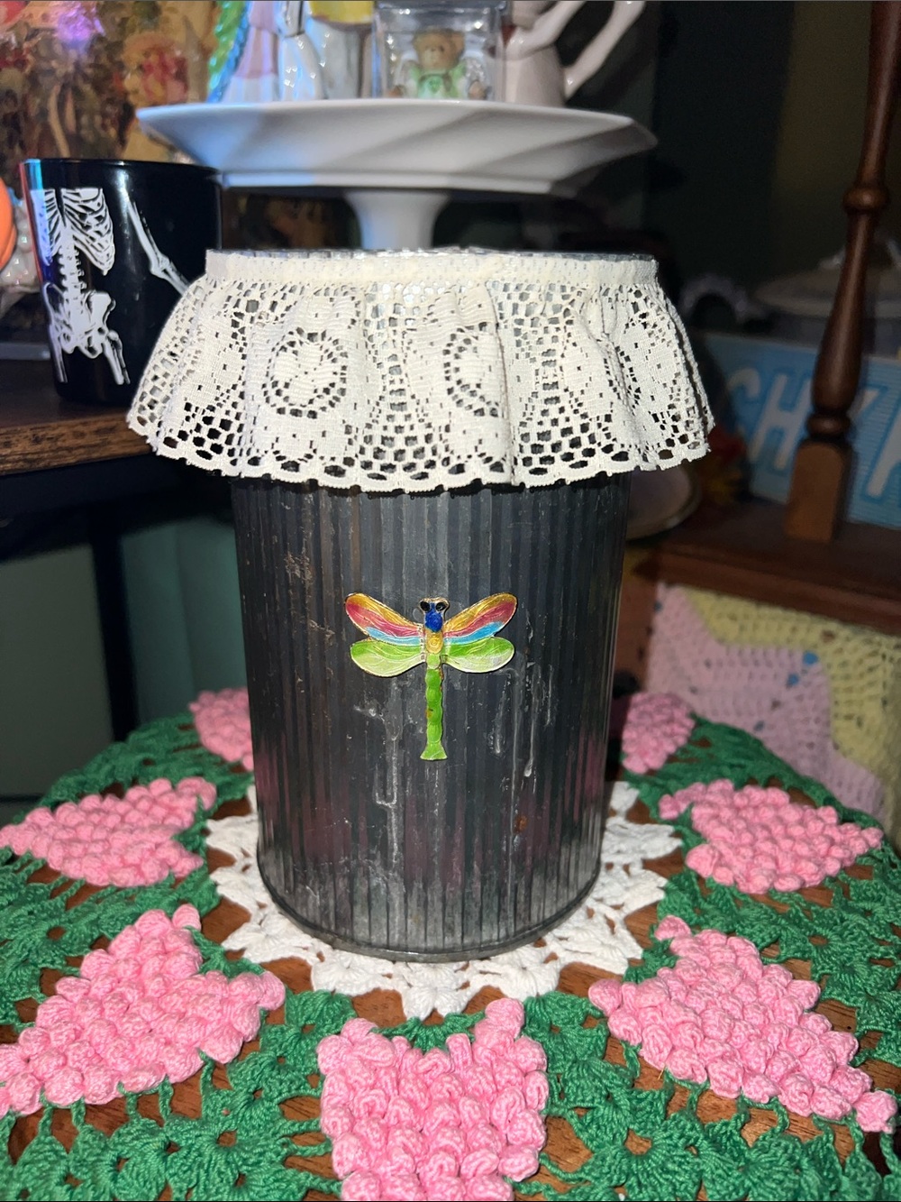 Dragonfly metal utility tin with Lace Rim